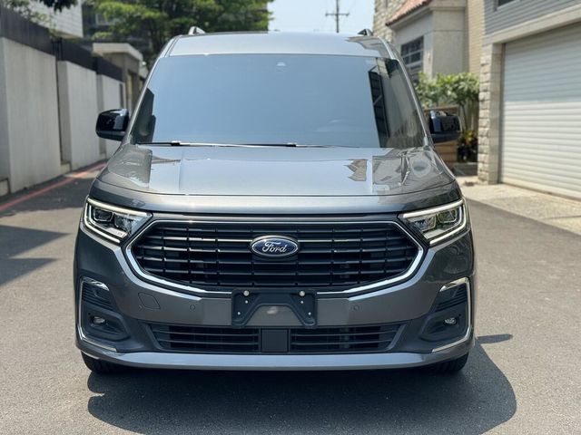 FORD福特 TOURNEO CONNECT  第6張相片