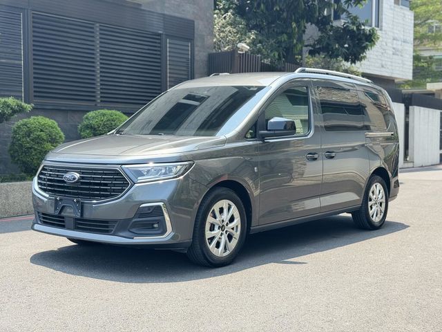 FORD福特 TOURNEO CONNECT  第7張相片