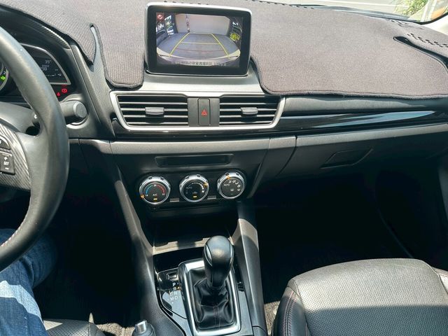 MAZDA馬自達 MAZDA 3  第12張相片