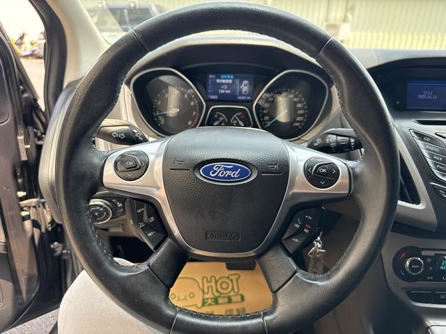 FORD福特 FOCUS  第14張相片