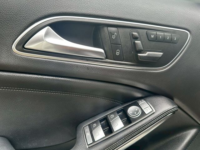 M-BENZ賓士 GLA180  第11張相片