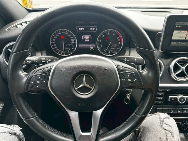 M-BENZ賓士 A180  第9張相片