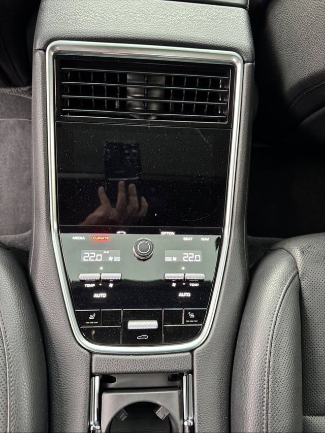 PORSCHE保時捷 PANAMERA  第9張相片