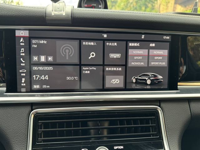 PORSCHE保時捷 PANAMERA  第13張相片