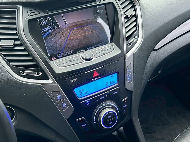 HYUNDAI現代 SANTA FE  第10張相片