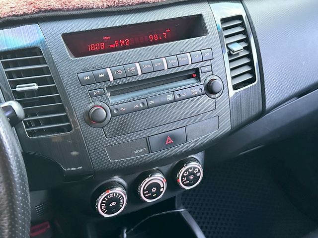 MITSUBISHI三菱 OUTLANDER  第9張相片