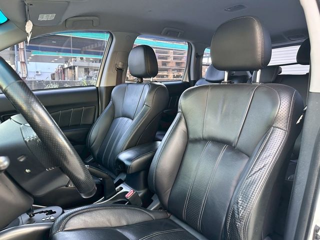 MITSUBISHI三菱 OUTLANDER  第11張相片