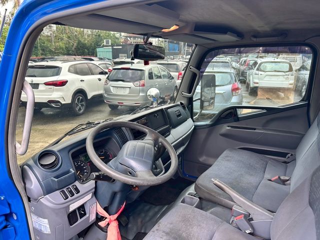 MITSUBISHI三菱 CANTER  第7張相片