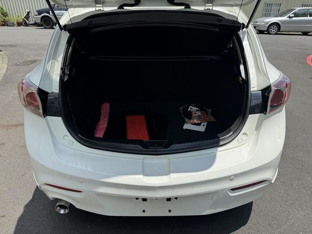 MAZDA馬自達 MAZDA 3  第7張相片