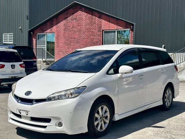 TOYOTA豐田 WISH  第2張相片