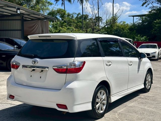 TOYOTA豐田 WISH  第4張相片