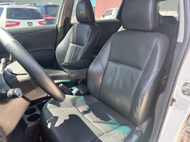 TOYOTA豐田 WISH  第9張相片