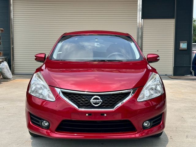 NISSAN日產 TIIDA  第3張相片