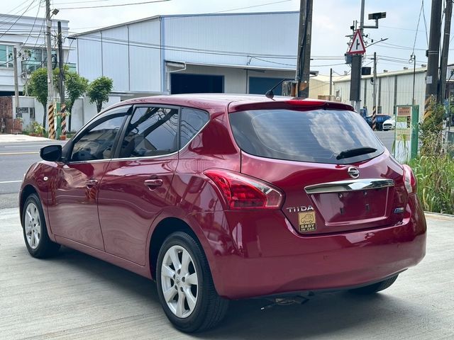 NISSAN日產 TIIDA  第6張相片