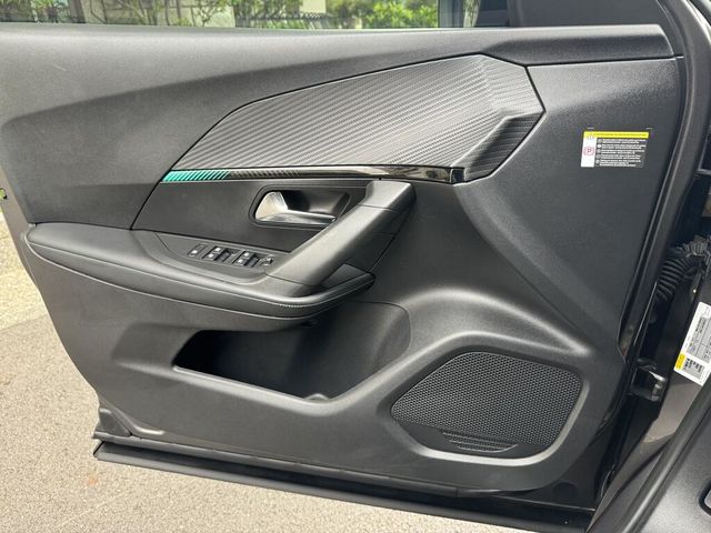 PEUGEOT寶獅 2008  第17張相片