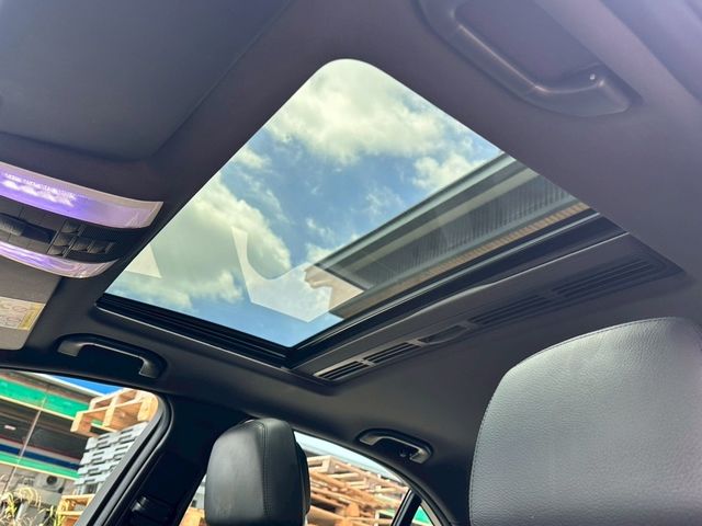 M-BENZ賓士 C250  第18張相片