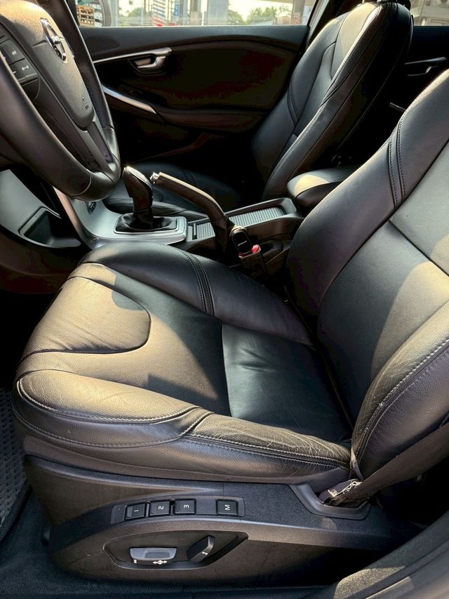 VOLVO富豪 V40  第7張相片