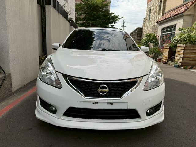 NISSAN日產 TIIDA  第2張相片