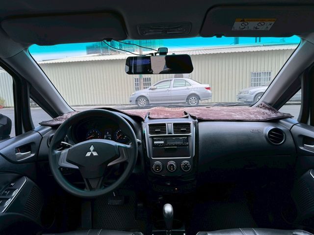 MITSUBISHI三菱 COLT PLUS  第4張相片