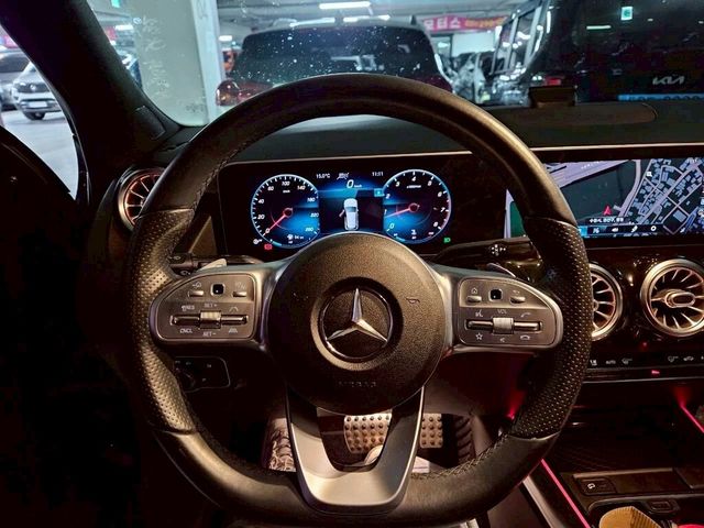 M-BENZ賓士 GLA250  第12張相片