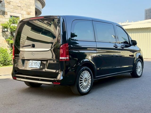 M-BENZ賓士 V220 D  第1張相片