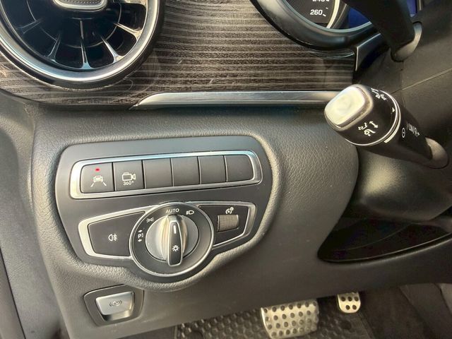 M-BENZ賓士 V220 D  第6張相片