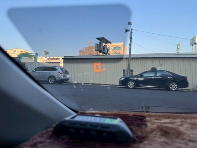 MITSUBISHI三菱 COLT PLUS  第12張相片