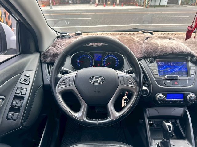 HYUNDAI現代 IX35  第14張相片