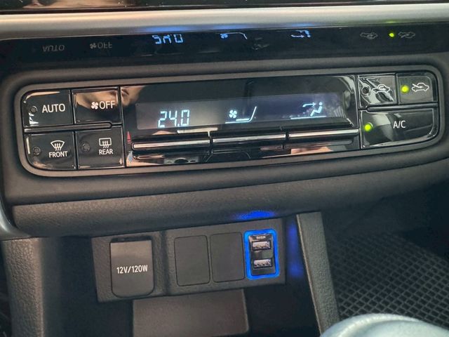 TOYOTA豐田 ALTIS  第8張相片