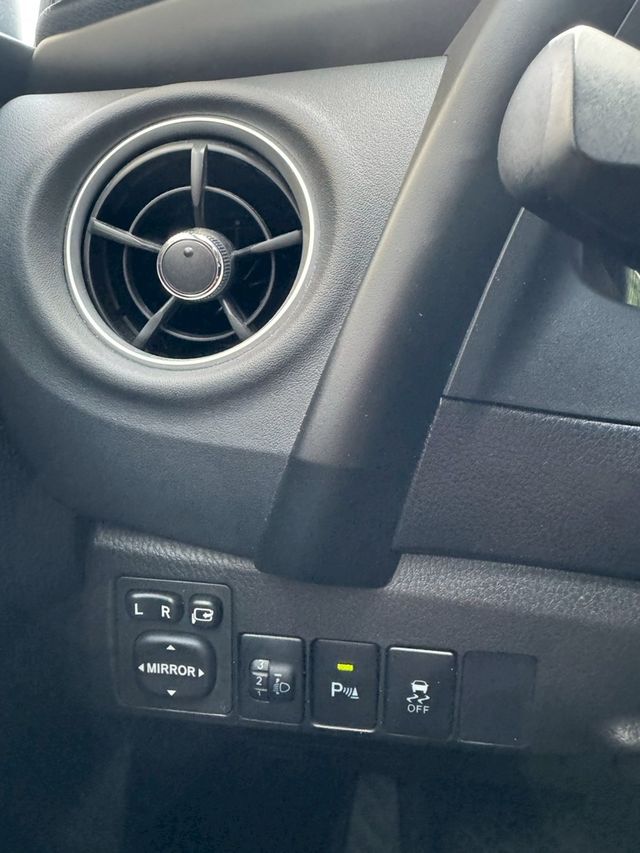 TOYOTA豐田 ALTIS  第10張相片