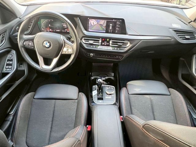 BMW寶馬 118I  第10張相片