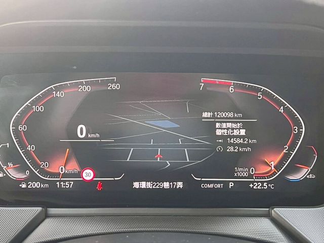BMW寶馬 118I  第12張相片