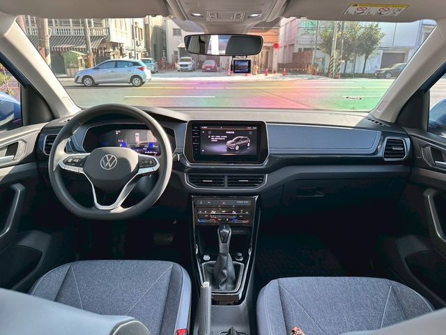 VOLKSWAGEN福斯 T-CROSS  第7張相片