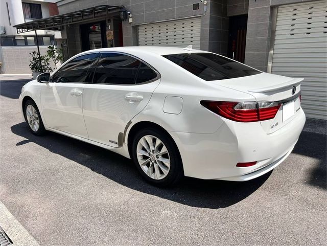 LEXUS凌志 ES300H  第2張相片