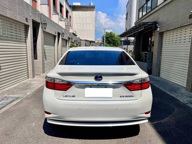 LEXUS凌志 ES300H  第3張相片