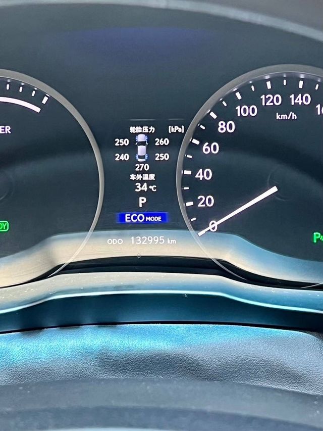 LEXUS凌志 ES300H  第14張相片