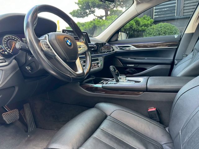 BMW寶馬 730LD  第17張相片
