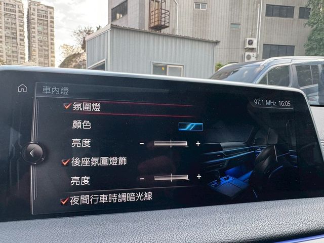 BMW寶馬 730LD  第19張相片