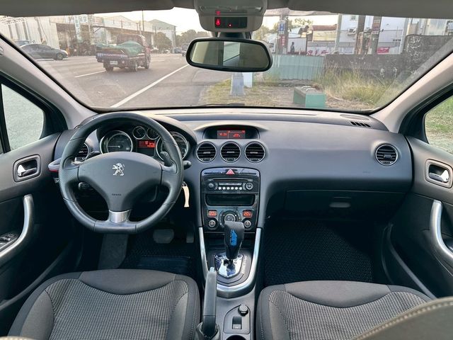 PEUGEOT寶獅 308 HDI  第7張相片