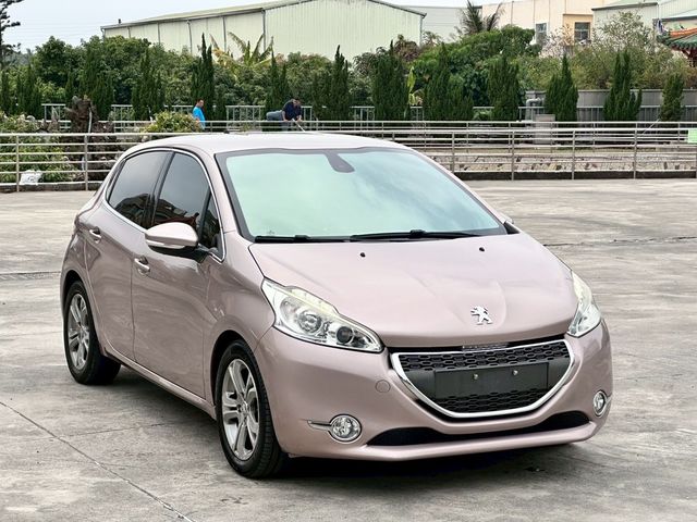 PEUGEOT寶獅 208  第1張相片