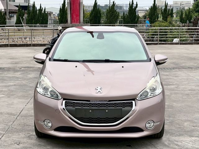 PEUGEOT寶獅 208  第2張相片