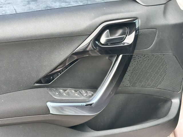 PEUGEOT寶獅 208  第13張相片
