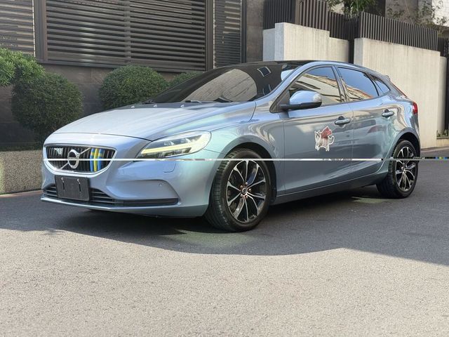 VOLVO富豪 V40  第3張相片