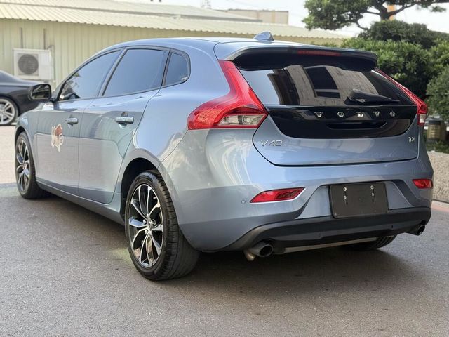 VOLVO富豪 V40  第4張相片