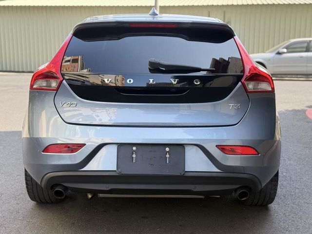 VOLVO富豪 V40  第5張相片