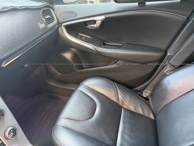VOLVO富豪 V40  第18張相片