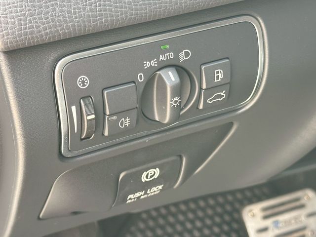 VOLVO富豪 XC60  第13張相片