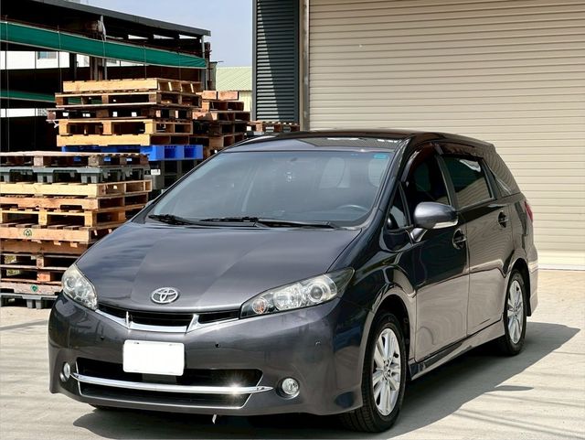 TOYOTA豐田 WISH  第2張相片