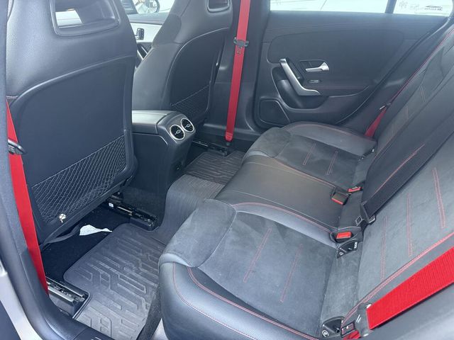 M-BENZ賓士 CLA35 AMG  第5張相片