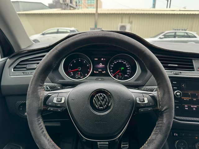 VOLKSWAGEN福斯 TIGUAN  第10張相片